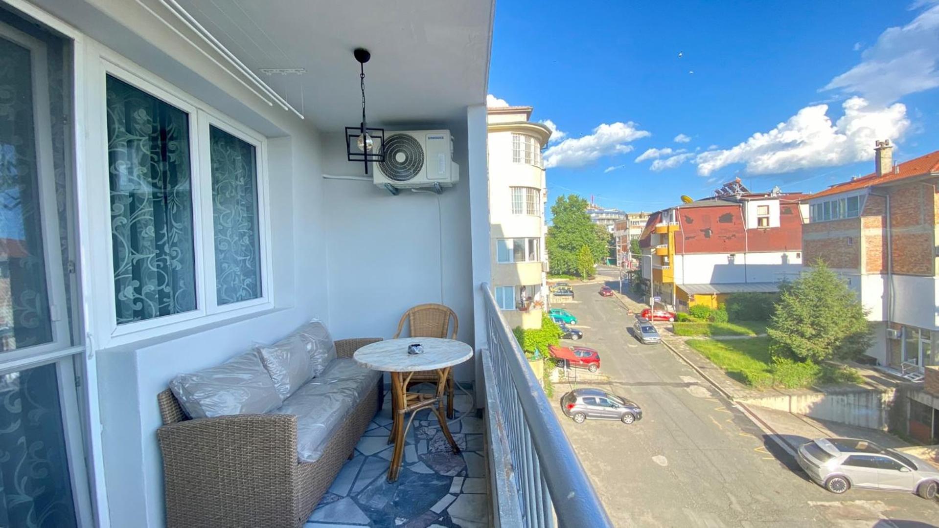 Bratanov Edelweiess Apartment Nesebar Bagian luar foto